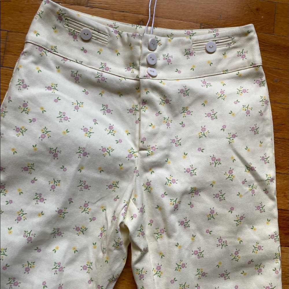 Never worn Princess Polly cream floral straightleg